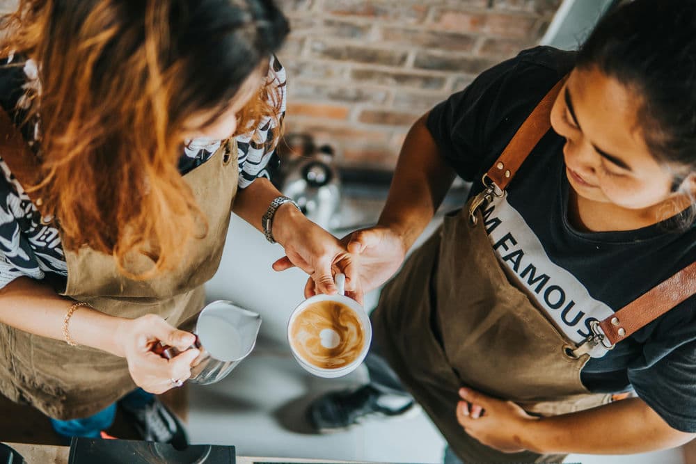  The Perfect Blend: How Barista Training Prepares You for Online Success